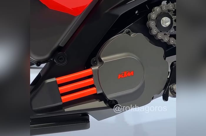 KTM E-Duke seen for the first time